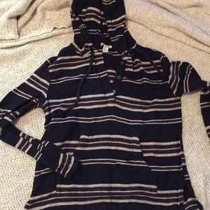 Hooded long sleeve top